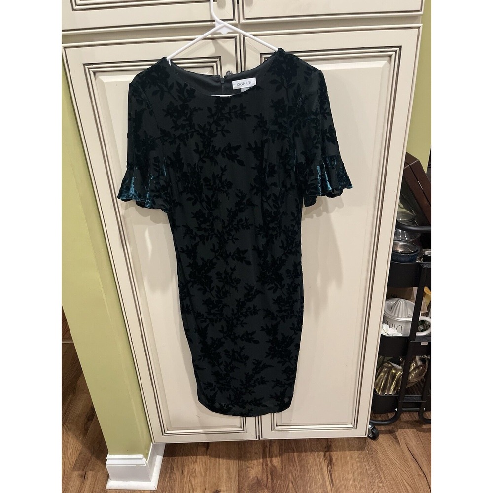 CALVIN KLEIN $124‎ Stretch Soft Velvet Burnout Ruffle Sleeve Dress Size 8